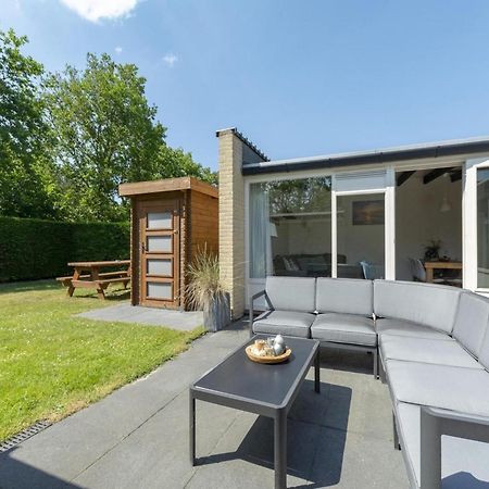 Contemporary Bungalow With Garden Sint Maartensvlotbrug Екстер'єр фото